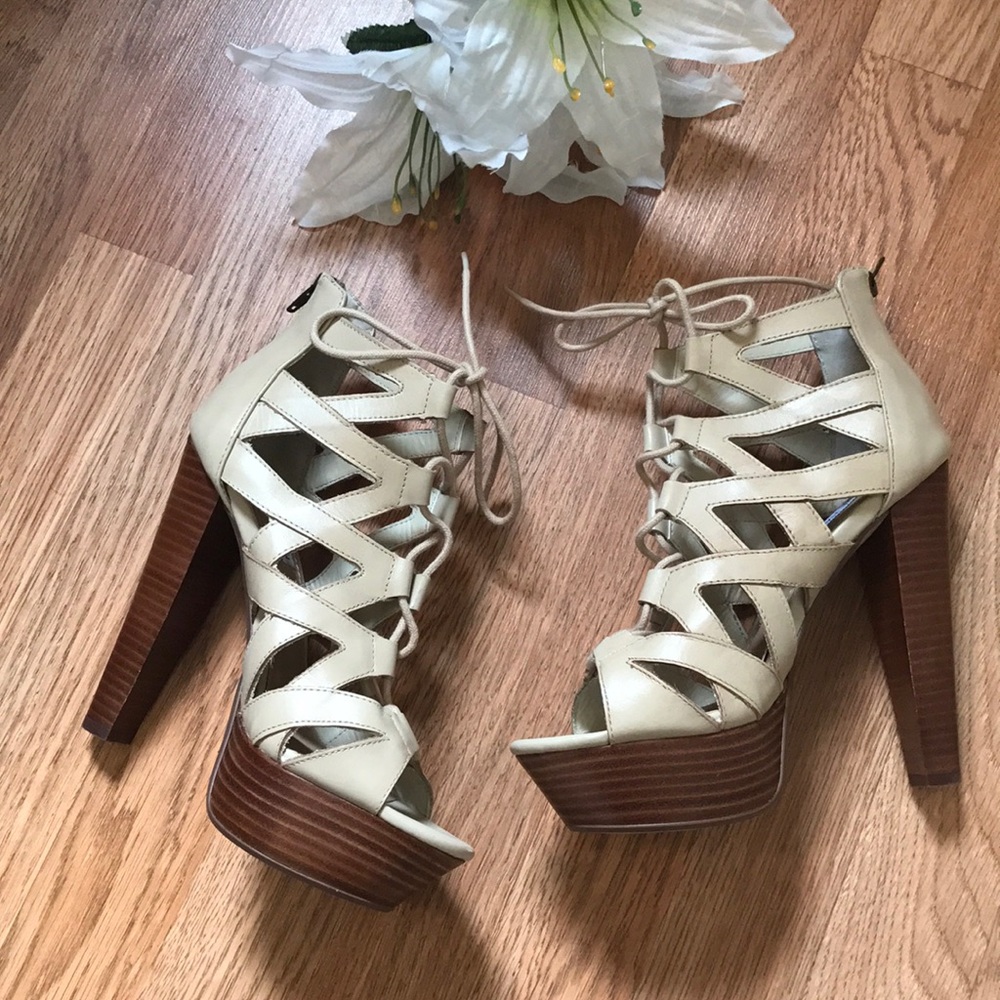 Steve Madden-Dreamgrl Lace Up Stacked Heels